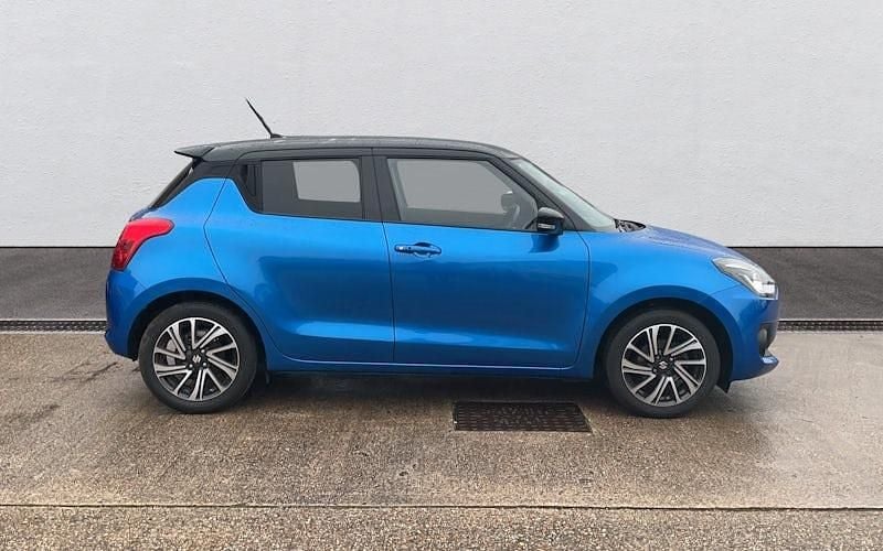 Used Suzuki Swift SZ5 83 HP (61 kW) 2022 Blue Hatchback