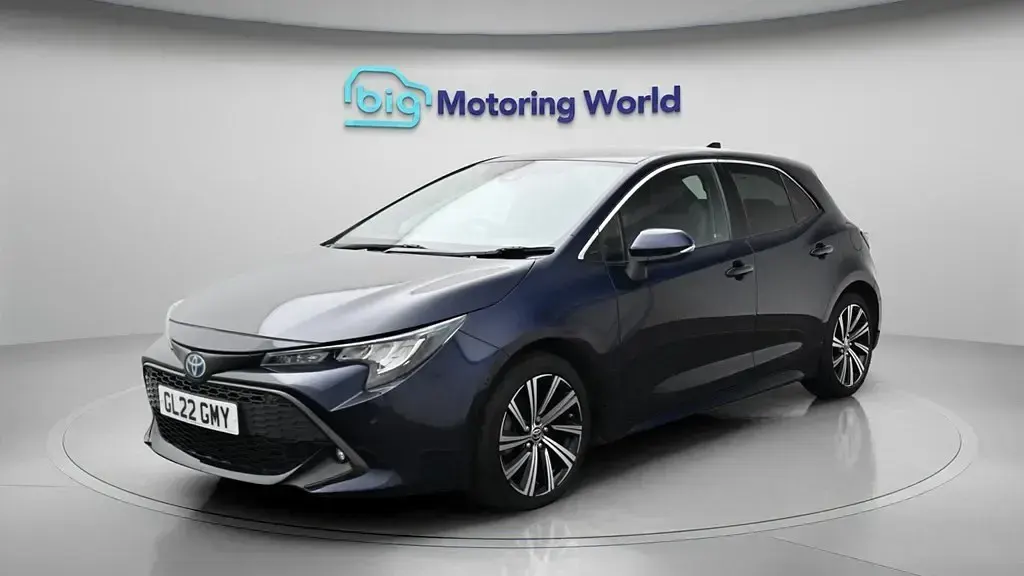 Usado Toyota Corolla Design 122 HP (89 kW) 2022 Azul Citadino