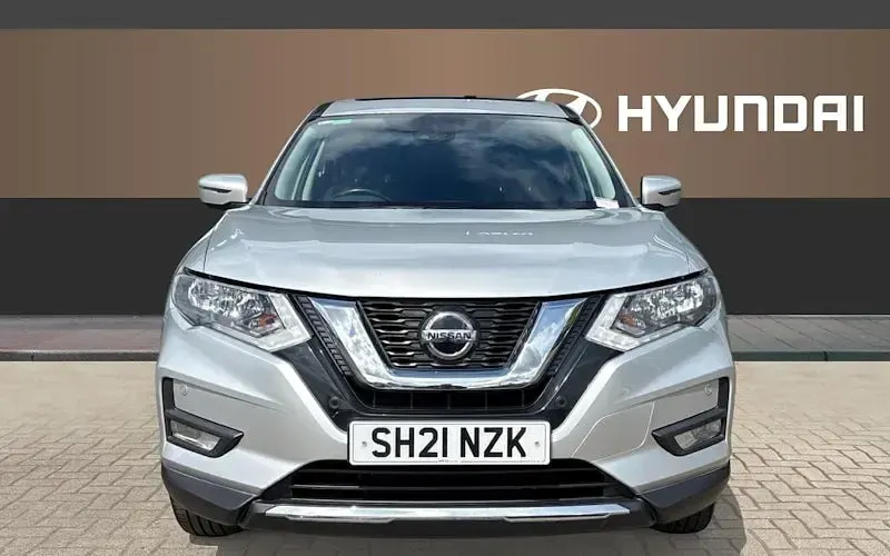 Usado Nissan X-Trail Acenta Premium 160 CV (117 kW) 2020 Plateado SUV