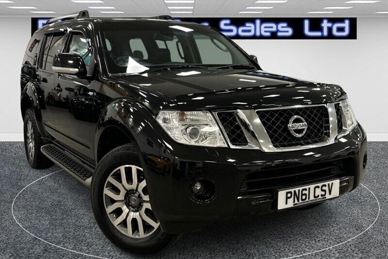 Black Used 2011 Nissan Pathfinder Tekna SUV | £10,995 - Image 1/1