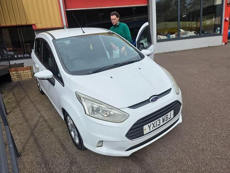 Used Ford B-MAX Zetec 2013 White MPV