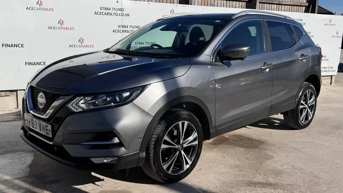 Used Nissan Qashqai N-Connecta 150 HP (110 kW) 2019 Grey SUV