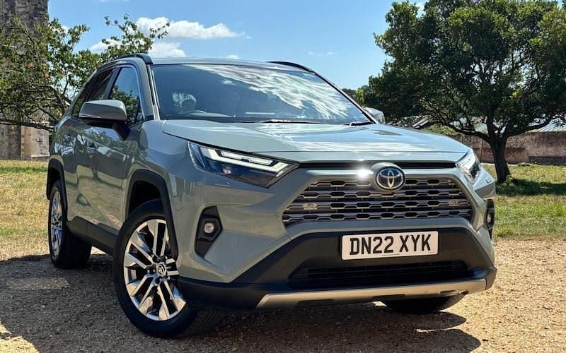 Used 2024 Toyota RAV4 Hybrid SUV | £27,989 (Good price) - Image 1/2
