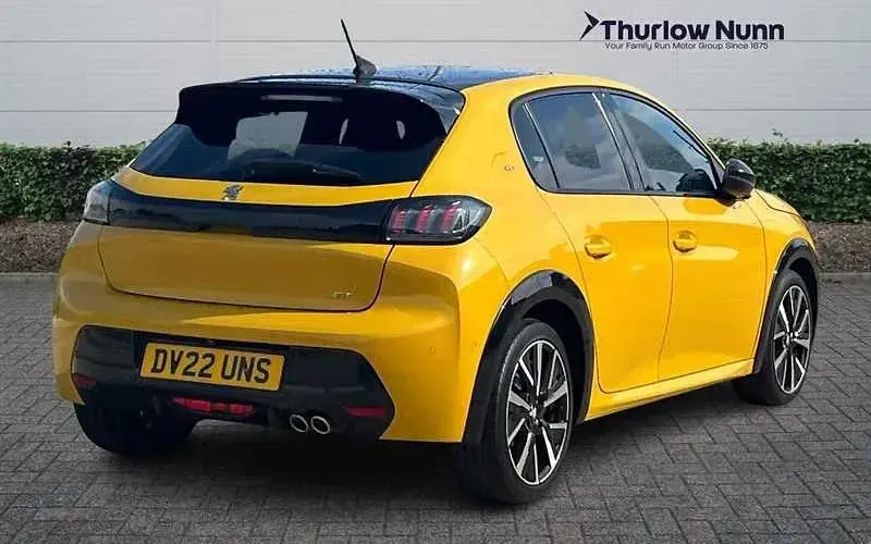 Used Peugeot 208 Premium 131 HP (96 kW) 2022 Yellow Hatchback