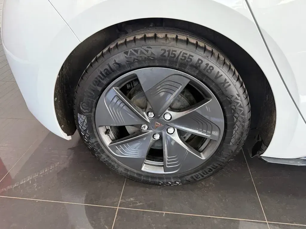 Used Cupra Born 150 kW (204 HP) 2023 White Hatchback