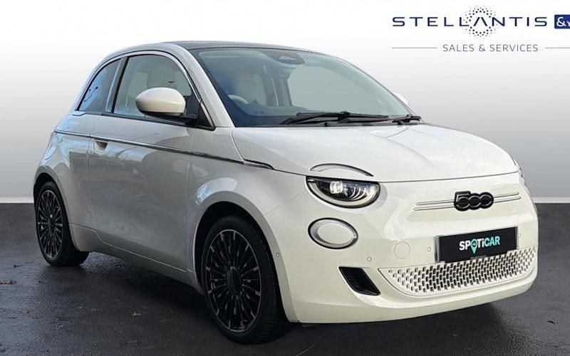 Grey Used 2024 Fiat 500e Hatchback | £18,588 (Expensive) - Image 1/3