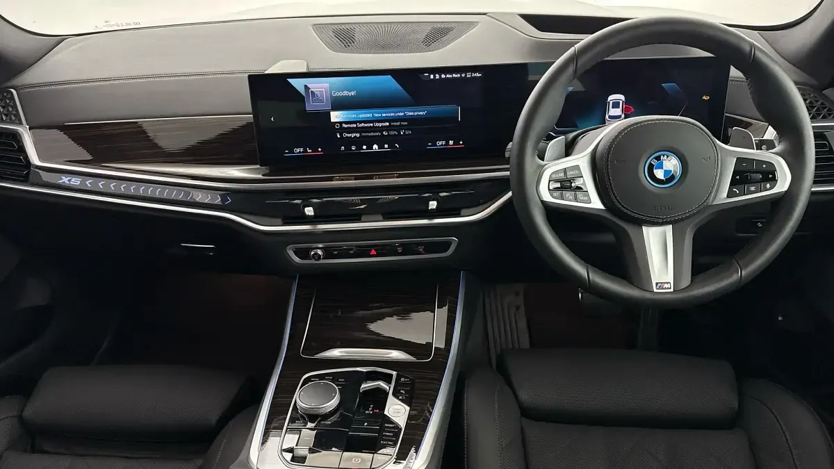 Gebraucht BMW X5 M Sport 482 PS (354 kW) 2025 Weiß SUV