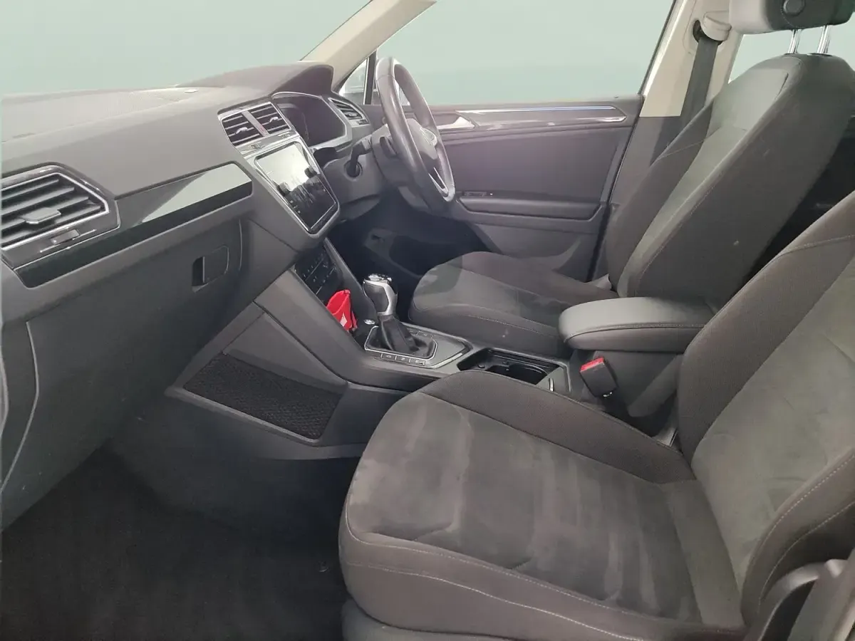 Used VW Tiguan Elegance 150 HP (110 kW) 2021 Silver SUV