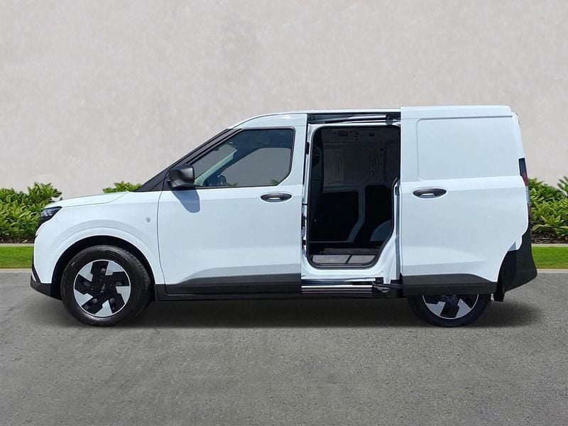 Used Ford E-Transit Trend 100 kW (136 HP) 2025 White Van