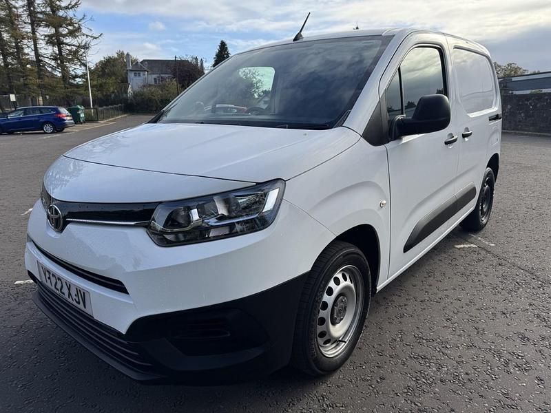 Used Toyota Proace Active 120 HP (88 kW) 2022 White MPV
