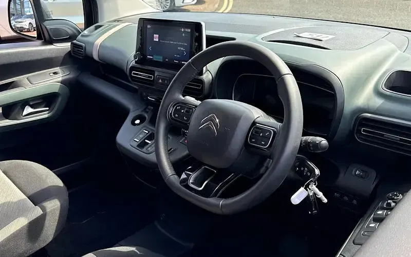 Used Citroën e-Berlingo XTR 100 kW (136 HP) 2023 Black MPV