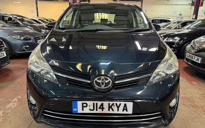 Used Toyota Verso 147 HP (108 kW) 2014 Grey MPV