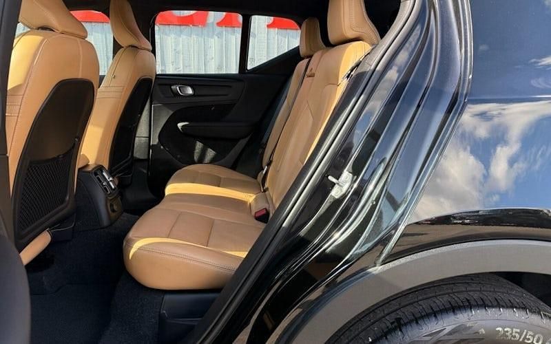 Used Volvo XC40 Inscription 262 HP (192 kW) 2021 SUV