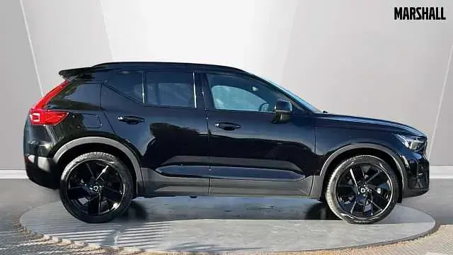 Used Volvo XC40 Plus 161 HP (118 kW) 2025 Black SUV