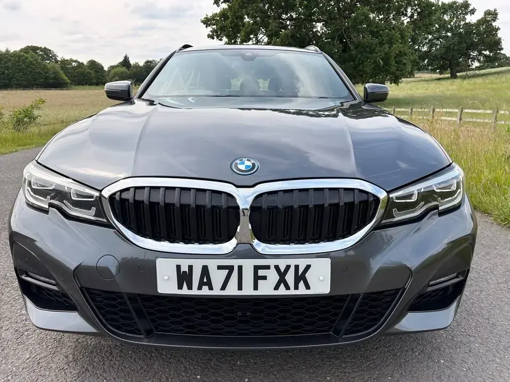 Used BMW 330e M Sport 292 HP (214 kW) 2021 Grey Estate