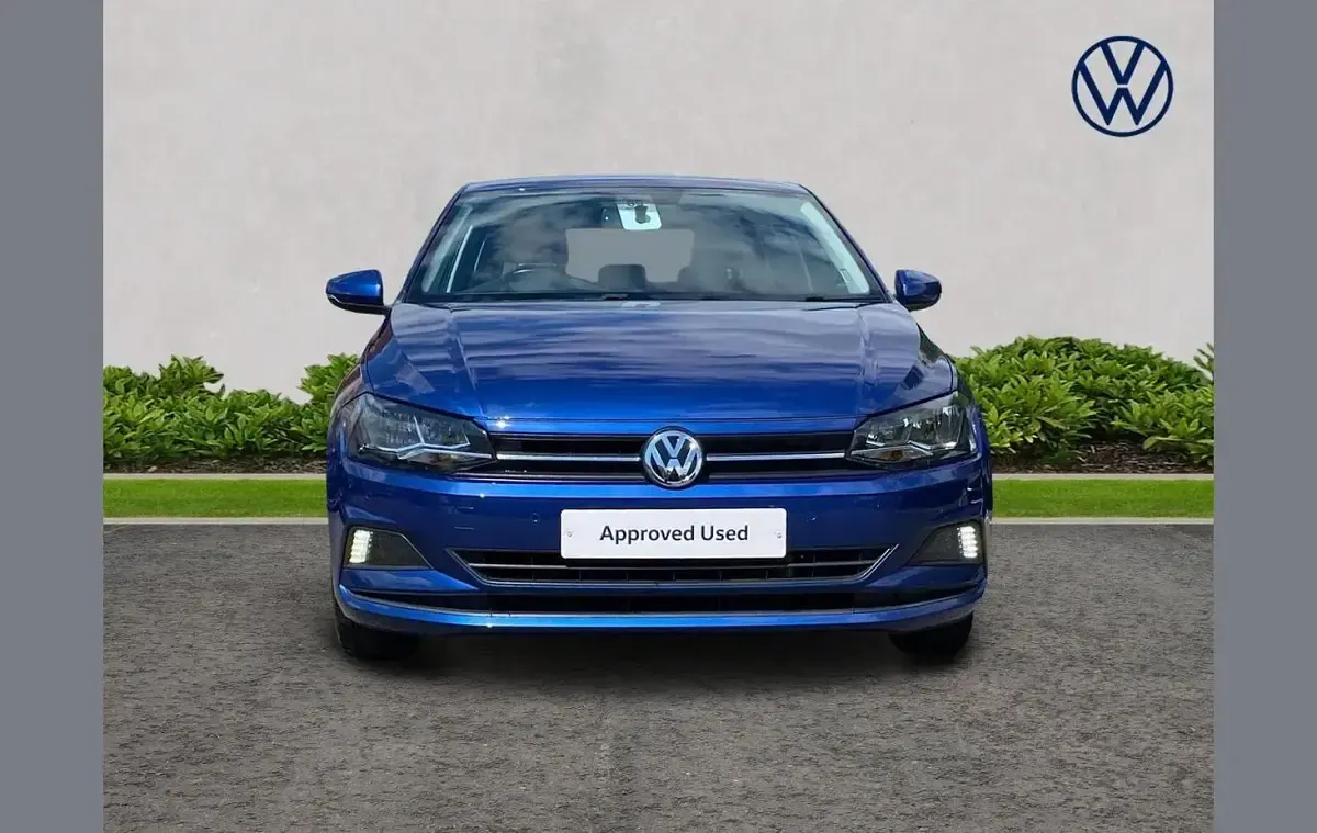 Used VW Polo SE 95 HP (69 kW) 2019 Blue Hatchback