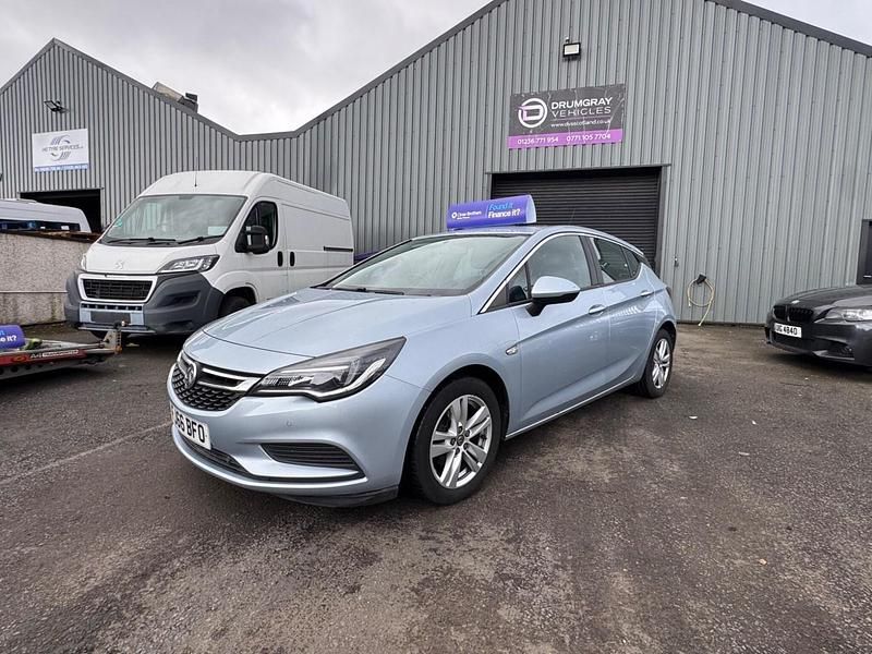Used Vauxhall Astra Design Edition 2017 Silver Hatchback