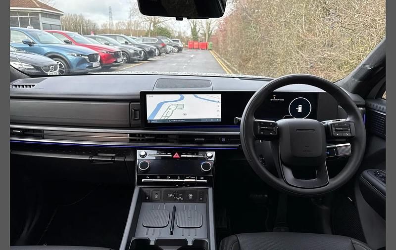 Used Hyundai Santa Fe 249 HP (183 kW) 2025 Silver SUV