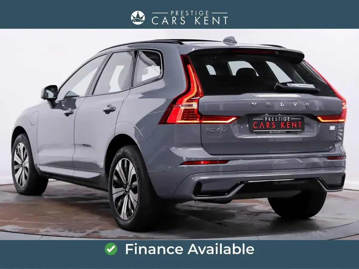 Used Volvo XC60 Plus 350 HP (257 kW) 2024 Grey SUV