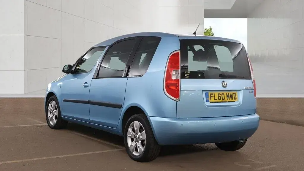 Used Skoda Roomster SE 105 HP (77 kW) 2010 Blue MPV