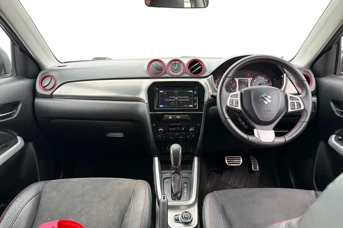 Used Suzuki Vitara 140 HP (102 kW) 2016 Grey SUV