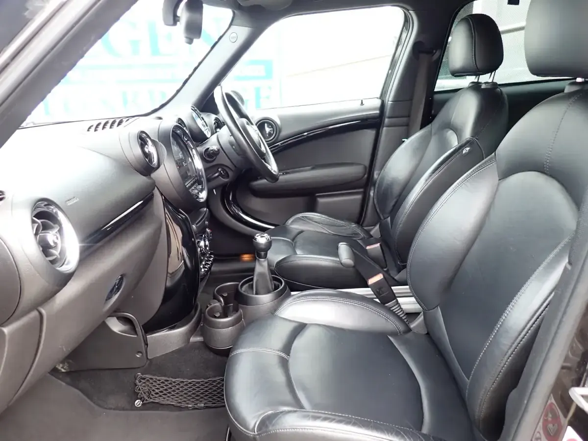 Used Mini Cooper D Countryman 112 HP (82 kW) 2016 Grey SUV