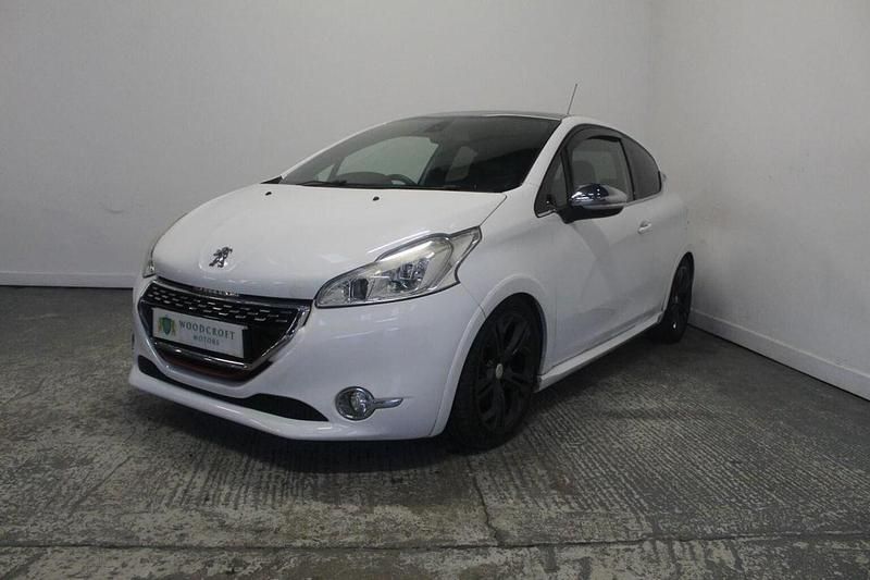 Used Peugeot 208 GTi 200 HP (147 kW) 2014 White Hatchback