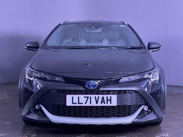 Usado Toyota Corolla 122 HP (89 kW) 2021 Preto Carrinha