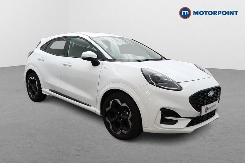 White Used 2025 Ford Puma Gen-E ST-Line X SUV | £21,849 (Fair price) - Image 1/4