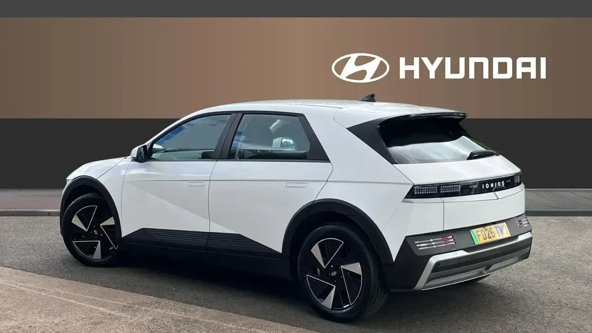 New Hyundai Ioniq Advanced 125 kW (170 HP) 2026 Special solid  atlas white Hatchback