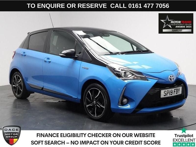 Blue Used 2019 Toyota Yaris Hybrid Hatchback | £11,890 (Good price) - Image 1/3
