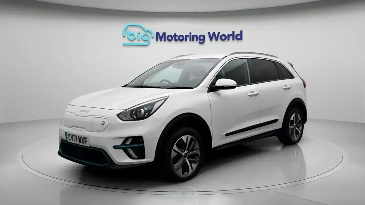 Used Kia Niro 150 kW (204 HP) 2021 White SUV