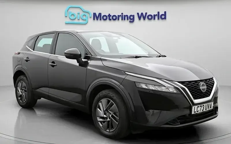 Begagnad Nissan Qashqai Acenta Premium 140 HK (102 kW) 2023 SUV