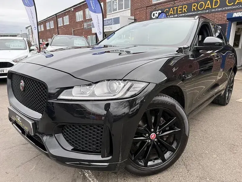 Used Jaguar F-Pace Chequered Flag 180 HP (132 kW) 2019 Black SUV