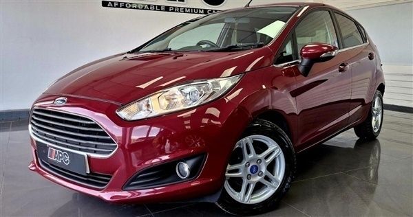 Red Used 2013 Ford Fiesta Zetec Hatchback | £4,495 (Fair price) - Image 1/1