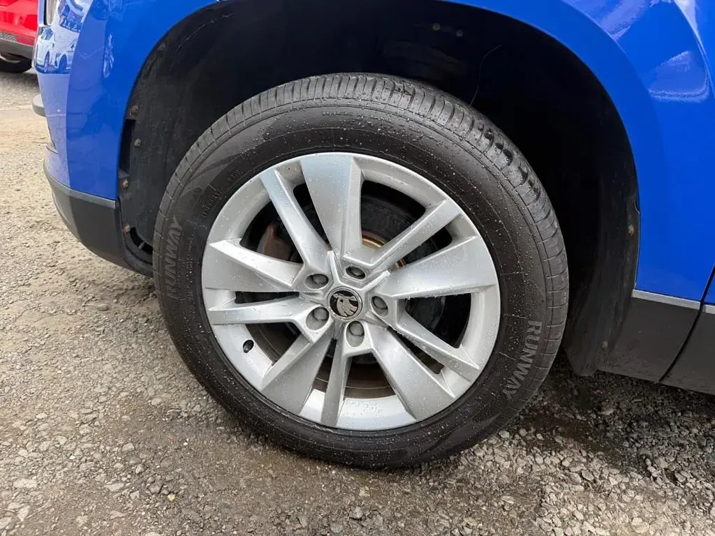 Used Skoda Karoq SE Technology 116 HP (85 kW) 2018 Blue SUV