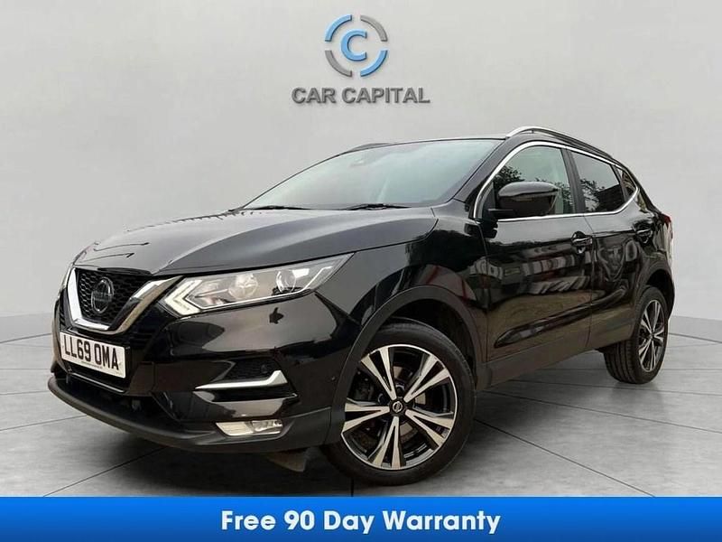 Black Used 2019 Nissan Qashqai N-Connecta SUV | £13,780 (Fair price) - Image 1/4