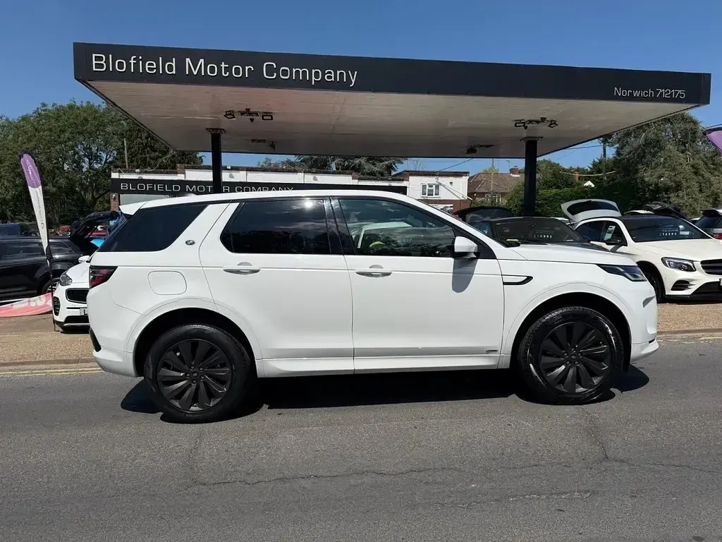 Used Land Rover Discovery Sport SE Dynamic 180 HP (132 kW) 2020 White SUV