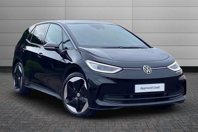 Grenadilla black New 2025 VW ID.3 Pro Hatchback | £30,050 (Super price) - Image 1/4