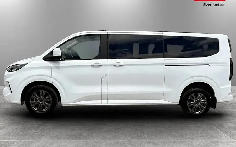 New Ford Tourneo Titanium 136 HP (100 kW) 2026 MPV