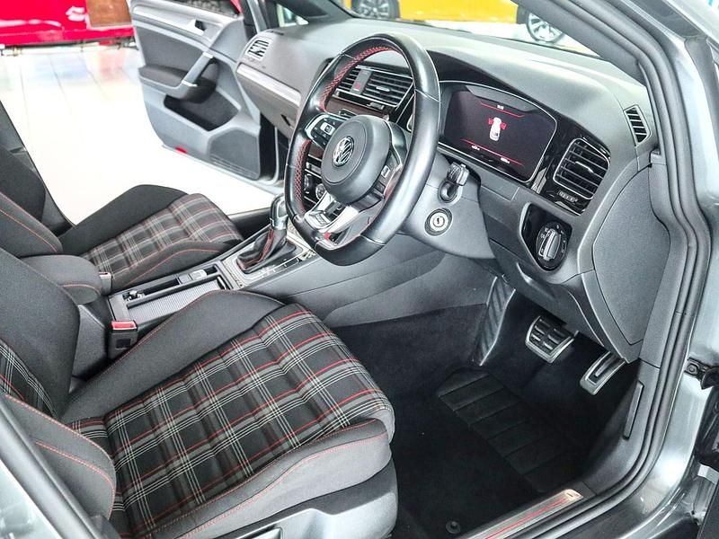 Used VW Golf VII GTI 230 HP (169 kW) 2017 Indium grey Hatchback