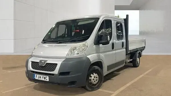 Second-hand Peugeot Boxer 130 CP (95 kW) 2014 Argintiu Van
