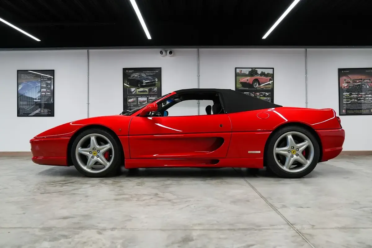 Used Ferrari F355 380 HP (279 kW) 1998 Red Cabriolet