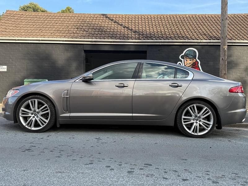 Used Jaguar XF Portfolio 268 HP (197 kW) 2009 Grey Sedan