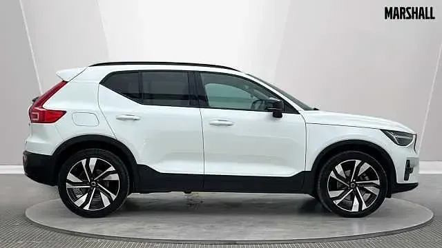 Used Volvo XC40 Ultra 194 HP (142 kW) 2025 White SUV