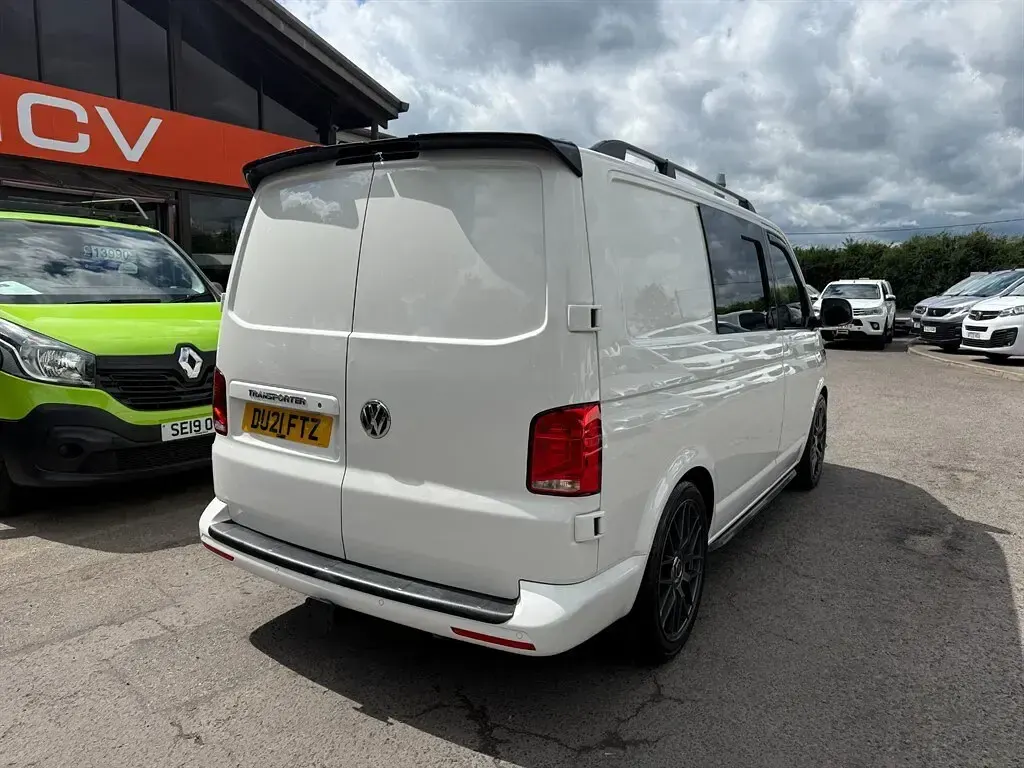 Used VW Transporter Highline 2021 White Van