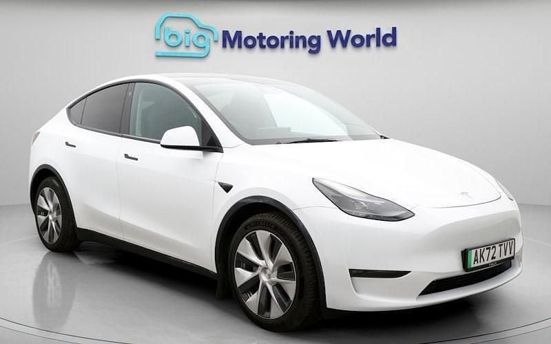 Used 2025 Tesla Model Y Long Range AWD SUV | £24,000 (Super price) - Image 1/4