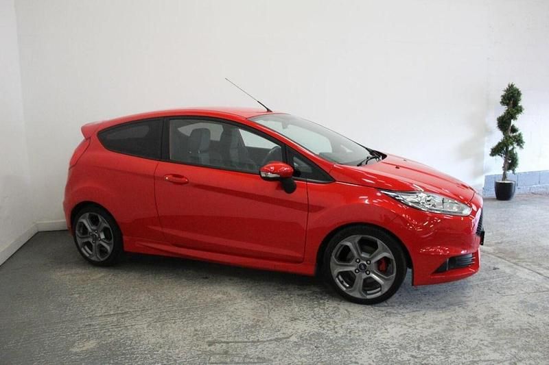 Used Ford Fiesta ST 2013 Red Hatchback