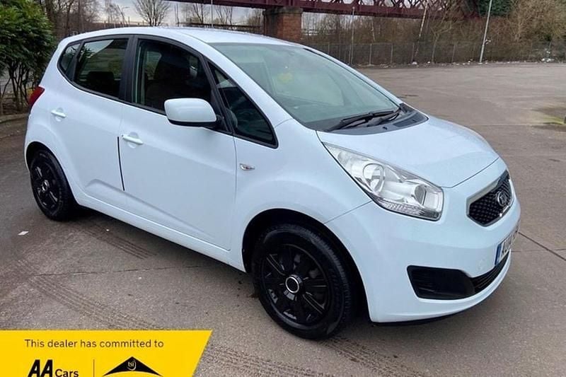 Used Kia Venga Air 2014 White Hatchback