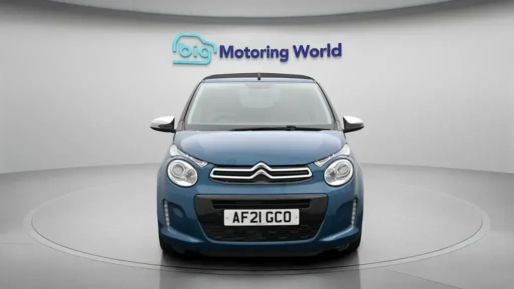 Used Citroën C1 Shine 72 HP (52 kW) 2021 Green Hatchback